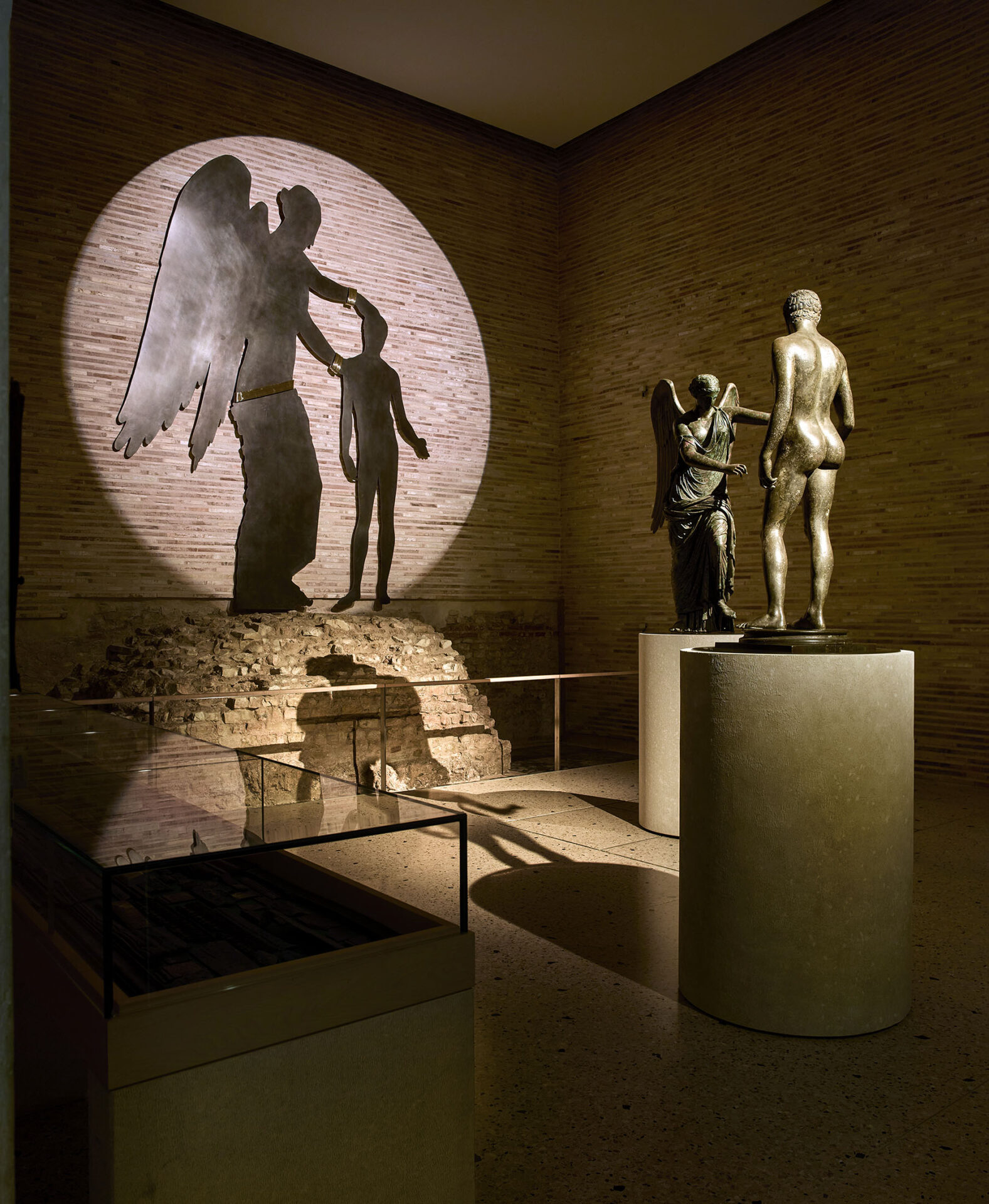 Victoria Mater. L'idolo e l'icona | ph Alessandra Chemollo