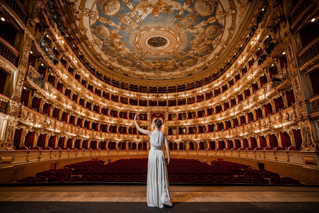 ALTA MODA GRANDE TEATRO イタリア語 Teatro Grande | Visit Brescia
