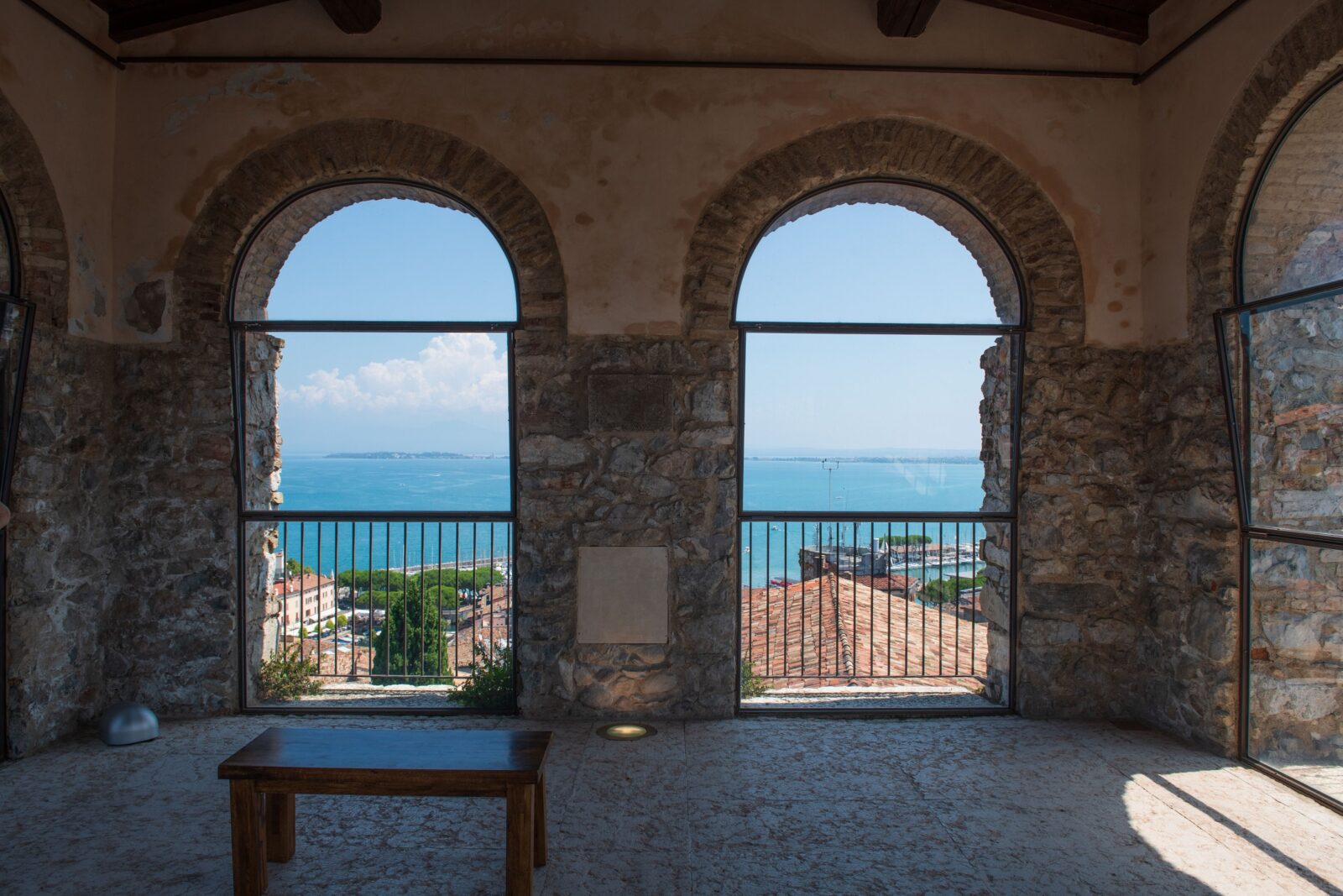 Castello di Desenzano, veduta dal mastio_PH Comune di Desenzano