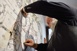 Hermann Nitsch – intervento su opera “La Conquista di Gerusalemme” – ph 2017 Stefan Badulescu