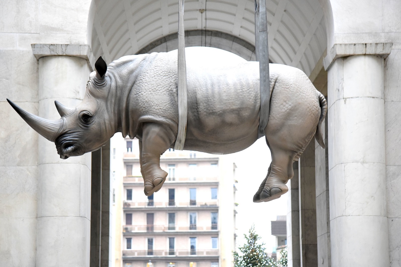 Opera "Il peso del tempo sospeso" di Bombardieri a Brescia, PH Penocchio, Comune di Brescia